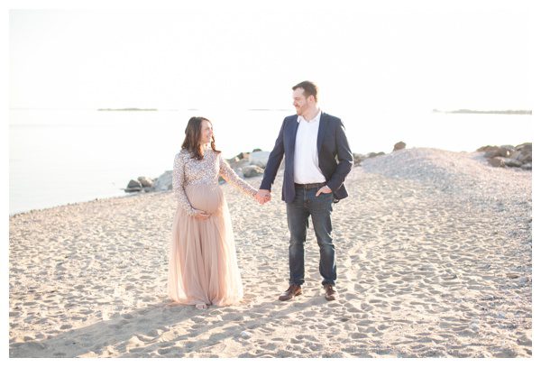 Maternity Photos, Maternity Portraits, Maternity Portrait Session Maternity Portrait Sessions - Top Questions Moms Ask