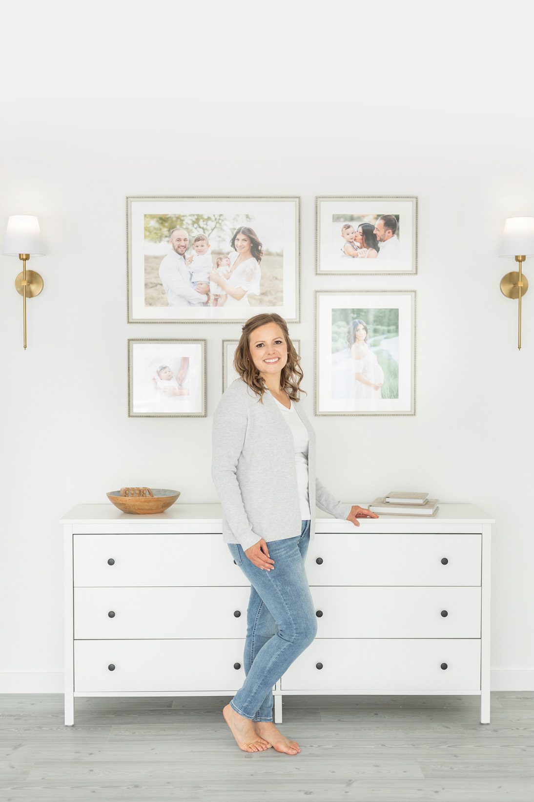 CT newborn photographer Rachel Henderson creates custom framing for her clients